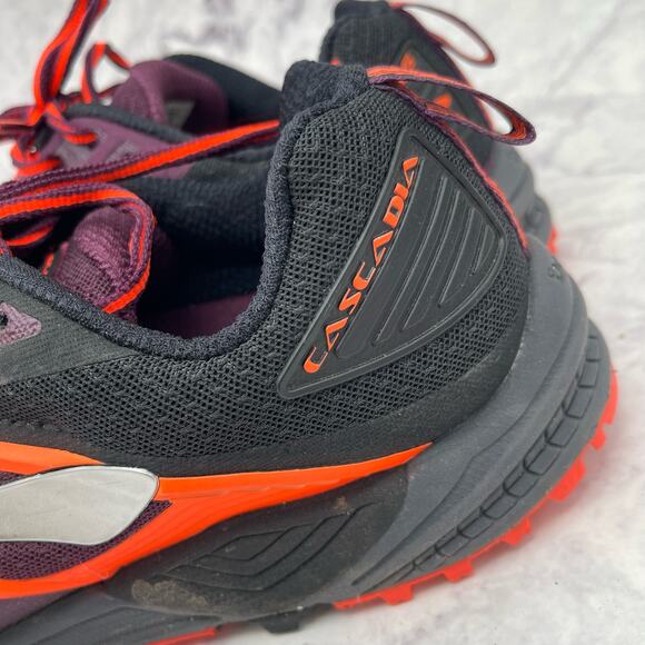 Brooks Cascadia 12, Trail Running Shoes. Size 11. Excellent condition! - Picture 2 of 9
